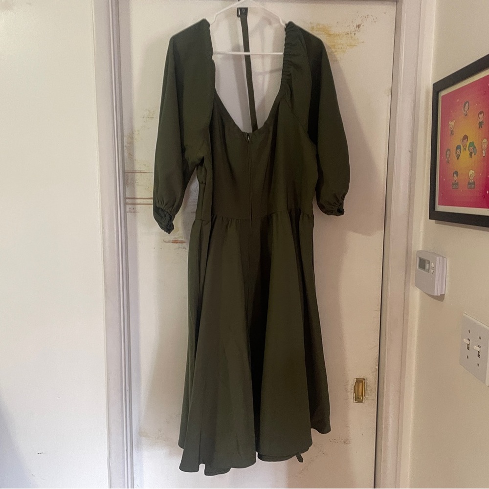 NEW VACATION DRESS IN OLIVE GREEN - VIXEN BY MICHELINE PITT 4X - Picture 6 of 8